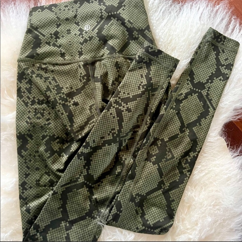 Wunder Under Size 2 Leggings